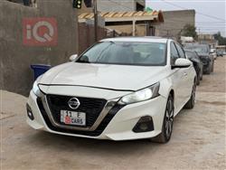 نيسان ألتيما